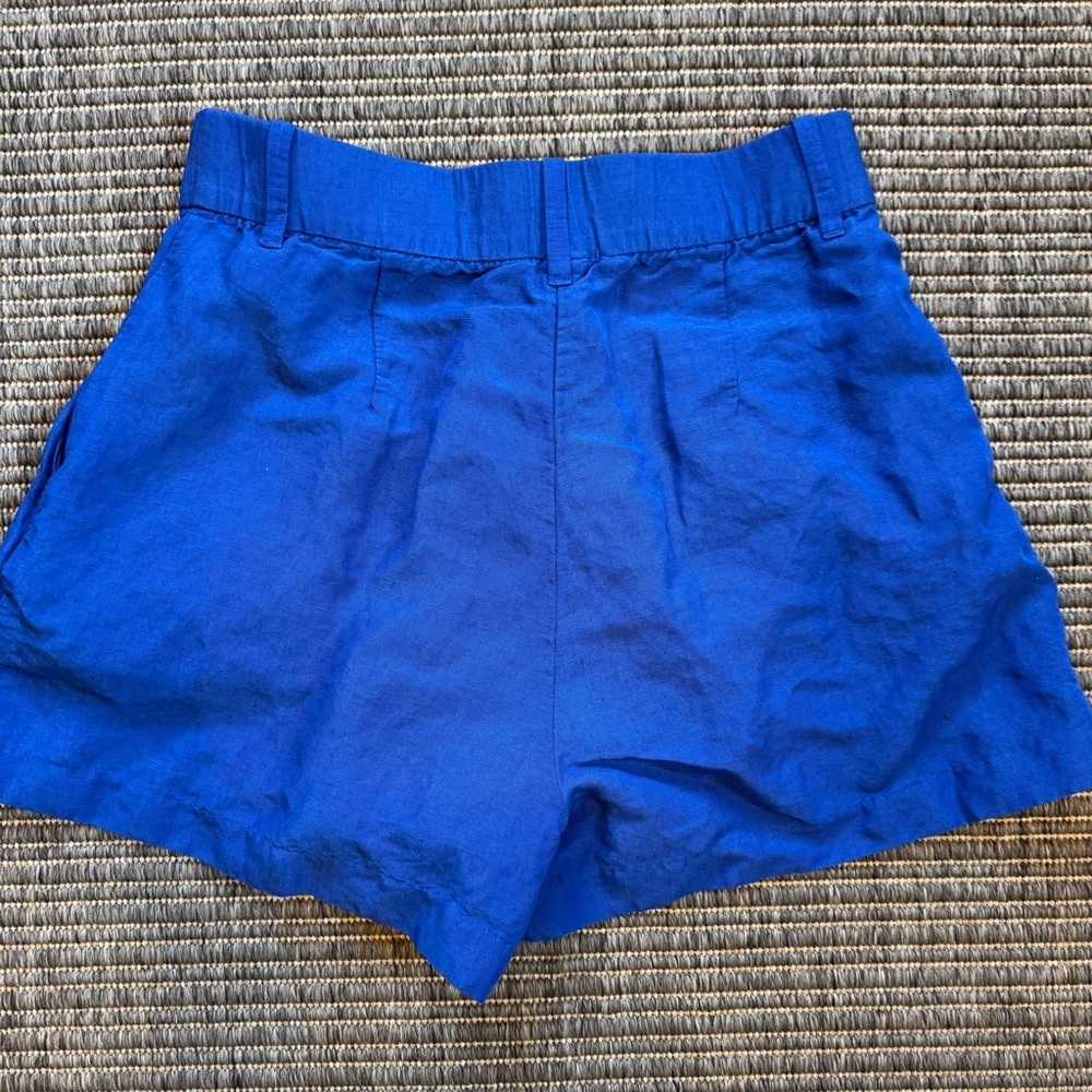 H&M Blue High Waist Linen Blend Shorts - Picture 2 of 4